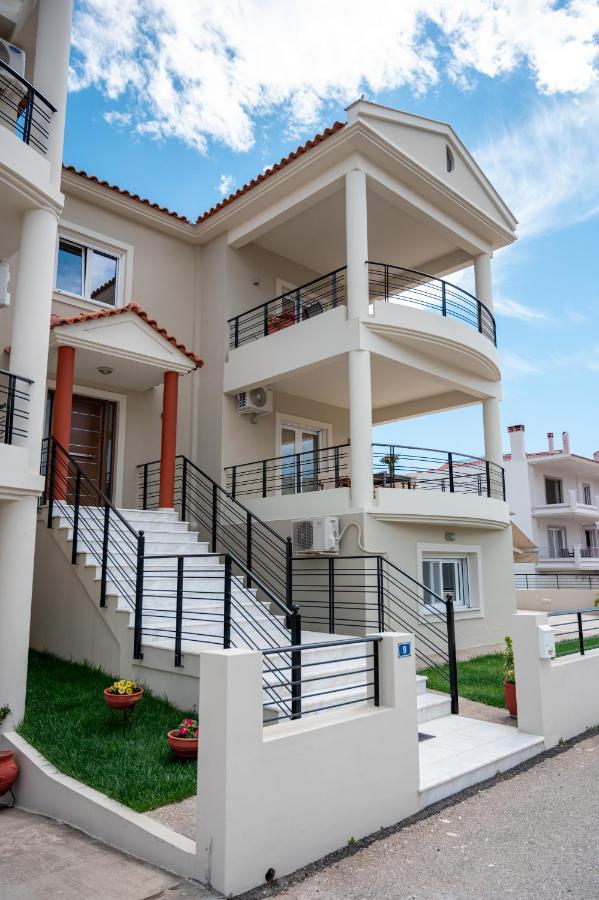 Konstantina'S Luxury Apartment Nafplio Bagian luar foto