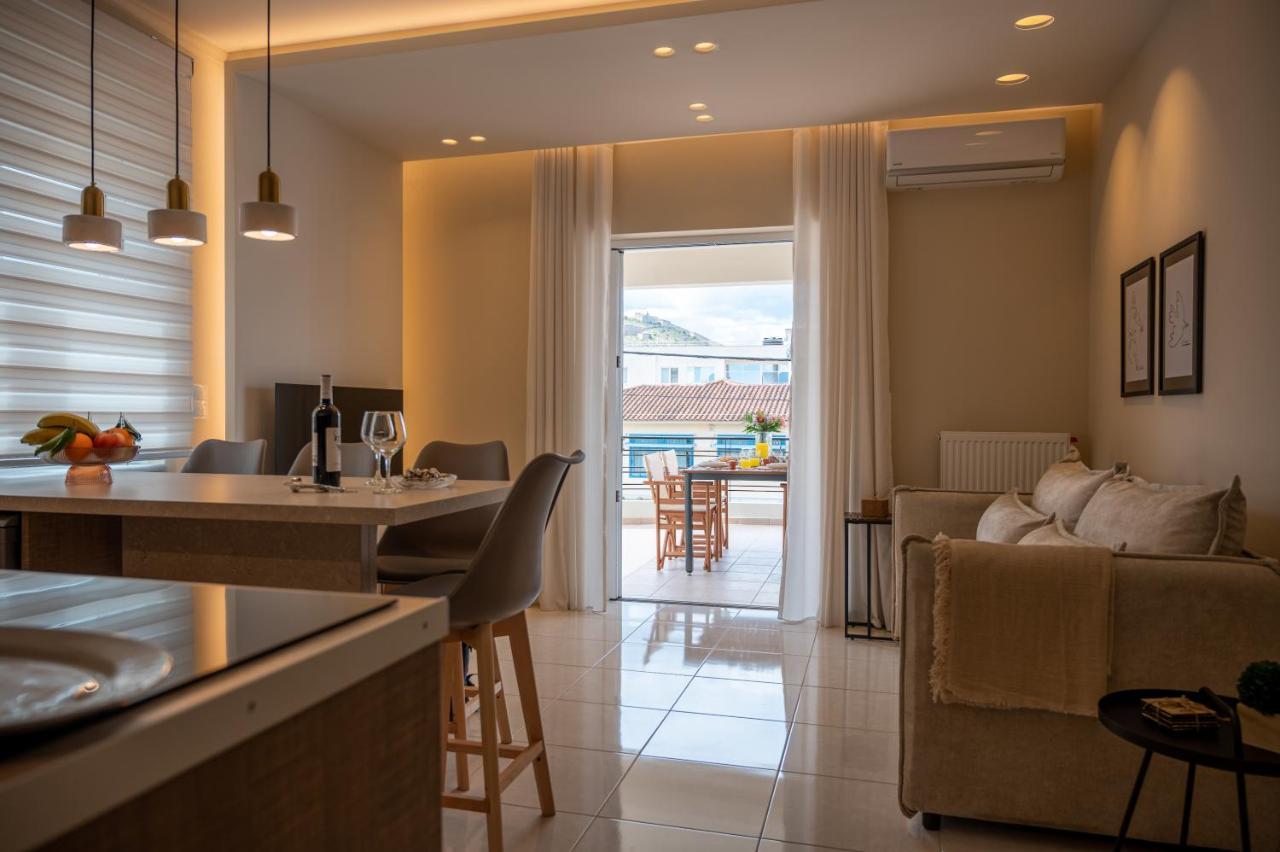 Konstantina'S Luxury Apartment Nafplio Bagian luar foto