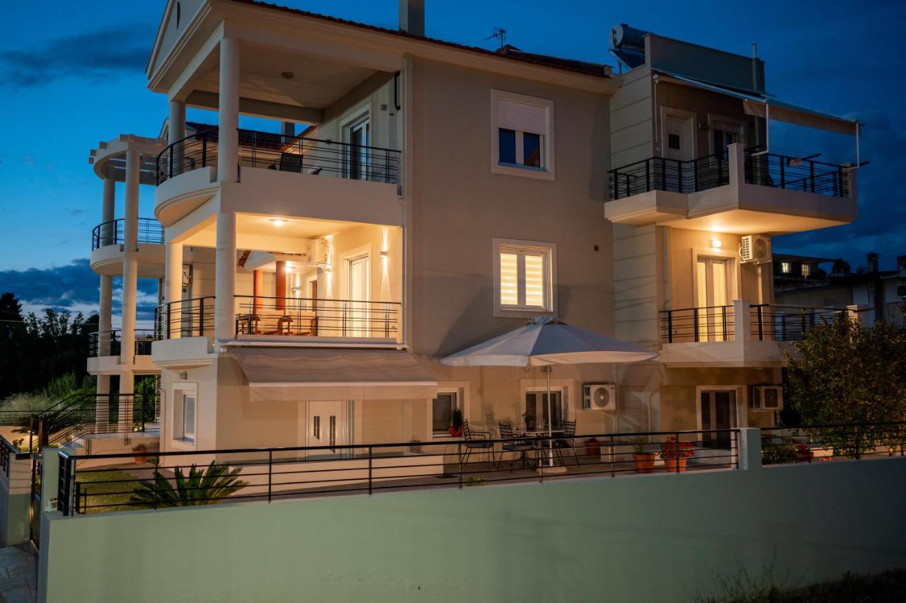 Konstantina'S Luxury Apartment Nafplio Bagian luar foto